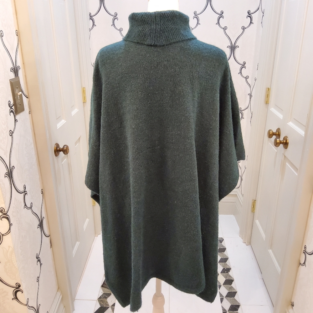 Heather Green Turtle Neck Pullover Shawl - image 7